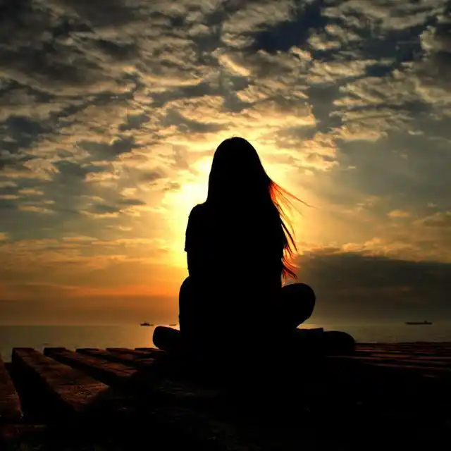 心碎绝望的伤感句子,句句穿心,让人哭红了眼!