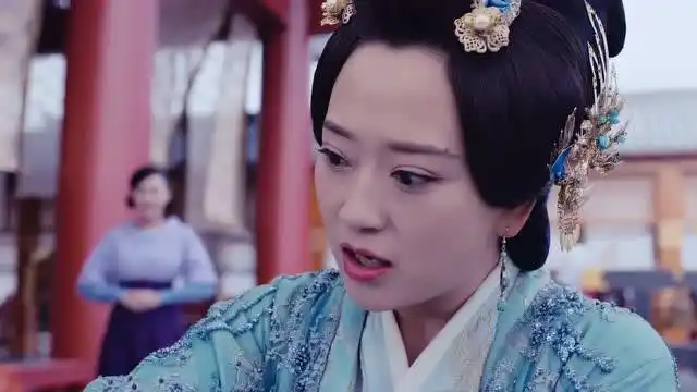 锦绣未央:皇后赐越夫人衣服,昭仪醋意不已,谁料下一秒越夫人突然倒地