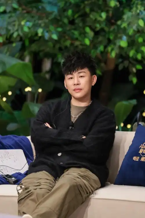 胡彦斌说直面自卑就是一种自信