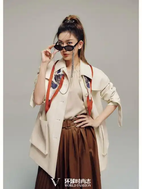 李彩桦又女人又飒爽