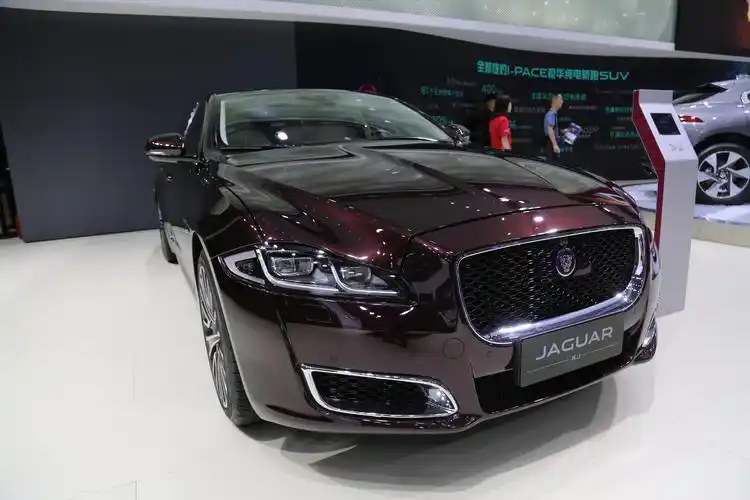 捷豹jaguar xj,旗舰商务座驾,2018深港澳车展实拍