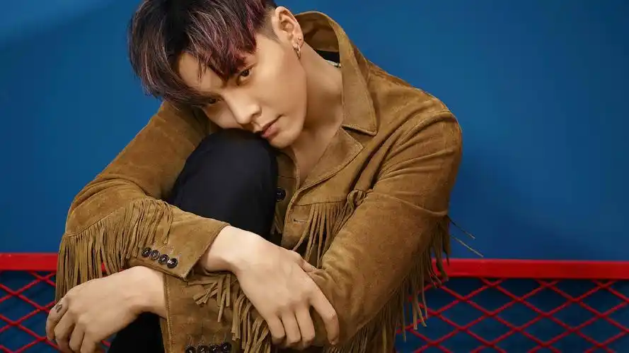 陈伟霆帅哥明星风尚壁纸1