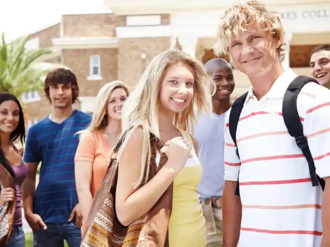 加拿大留学护照办理的所需材料_情况表_证书_原件