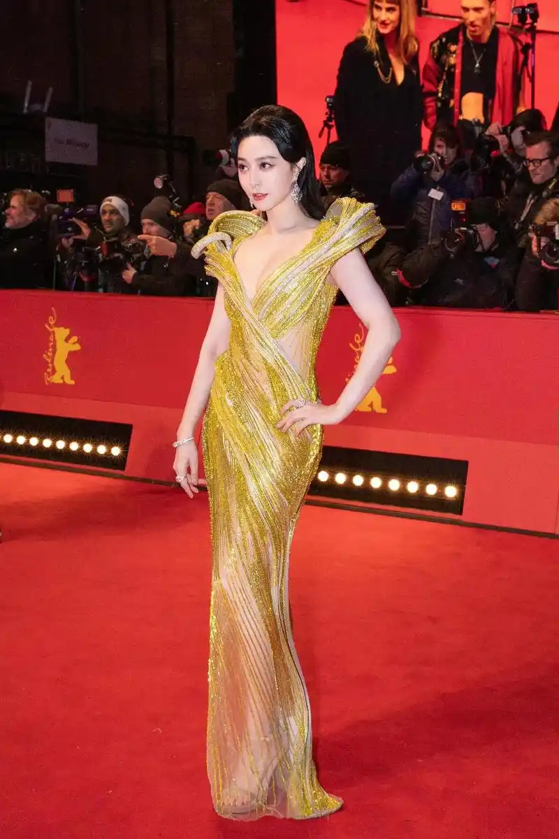 范冰冰柏林电影节红毯生图.