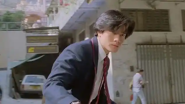 郭富城街头滑板被混混追,还好技术高超,太帅了|喜剧电影|马|2020年