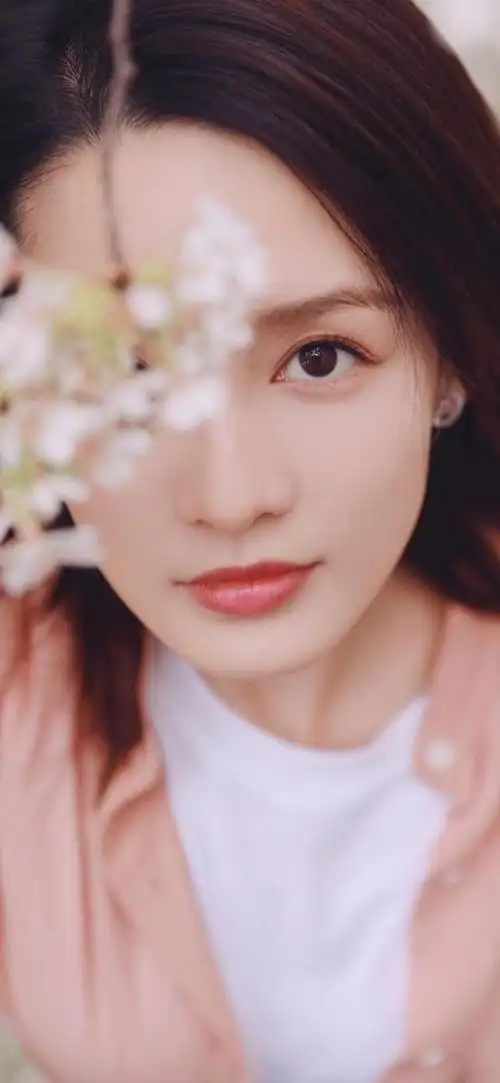 来看看宝藏女孩李沁的壁纸,天生丽质人淡如菊