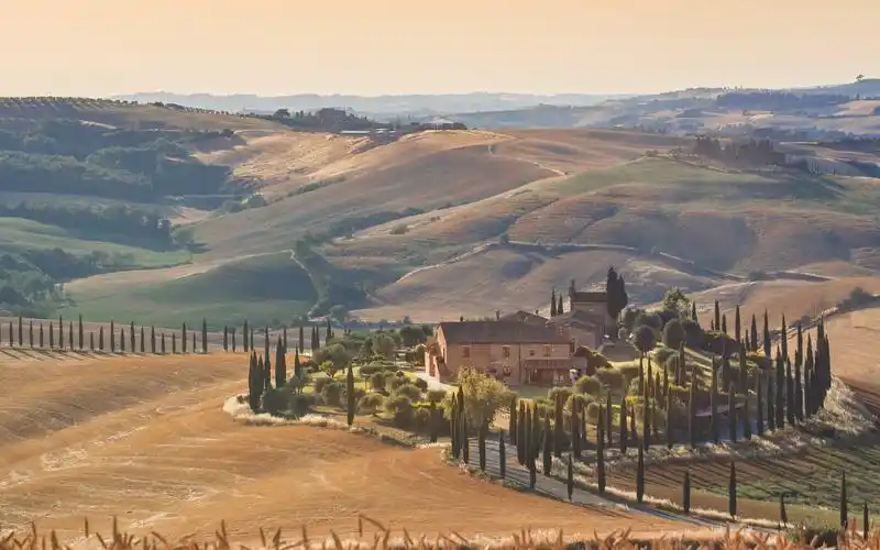 唯美小镇建筑风景图片桌面壁纸