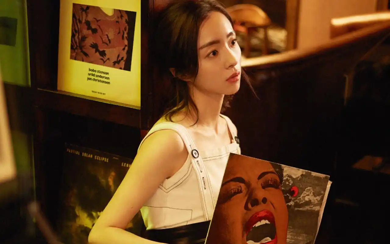 胡冰卿文艺复古时尚写真图片桌面壁纸高清大图预览1920x1200_大陆明星