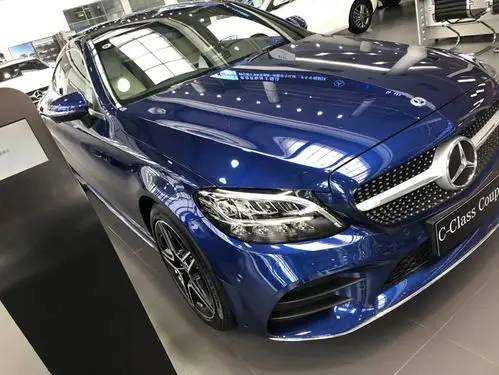 夏季超酷两门轿跑小女人最爱c260酷派