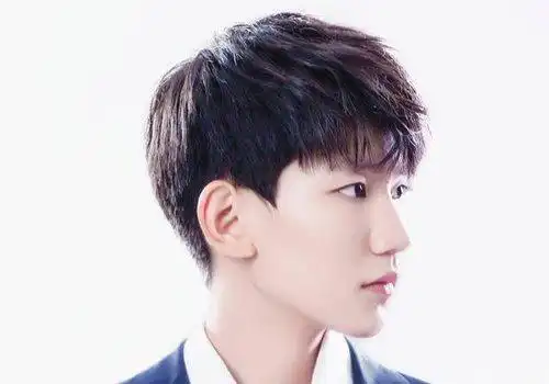 初中生男生剪什么发型好看好打理短发还你最耀眼的校园之星2