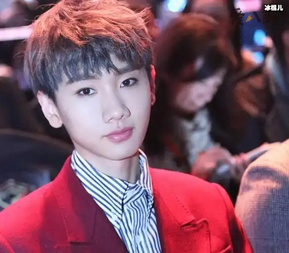 汪苏泷靳梦佳真实关系, 2人到底是亲戚还是男女朋友