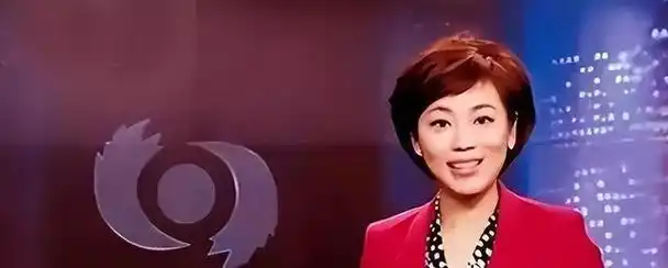 主持人劳春燕:风光背后有心酸,怀孕仍去上班,和丈夫分居17年!