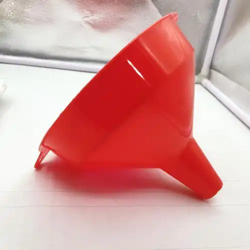 红色单个大漏斗 油漏斗 打油工具 塑料油漏斗两元店百货批发