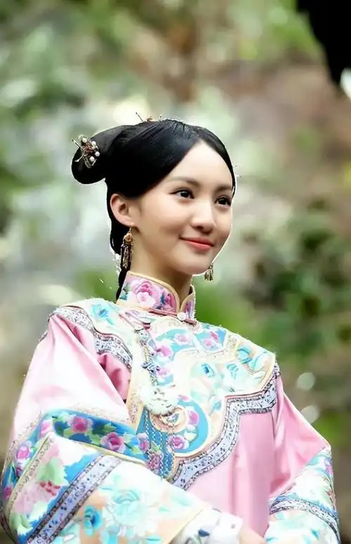 >网易号>正文申请入驻>在金晨的演艺生涯中,她曾与多位知名演员合作