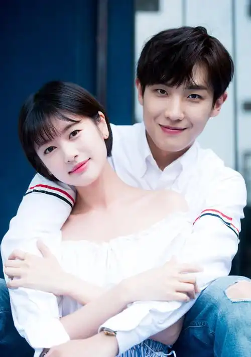 颜值配一脸!《爸爸好奇怪》超甜