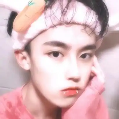 帅气小奶狗男头-男生头像 - 壁纸专辑