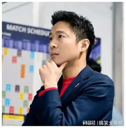 霍启山觉醒:与荣家大小姐比肩显江湖地位,跟章子怡吻照成黑历史