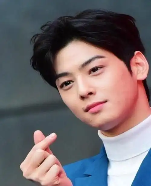 脸蛋天才车银优痘痘素颜照被翻出粉丝是不是化妆品中毒了