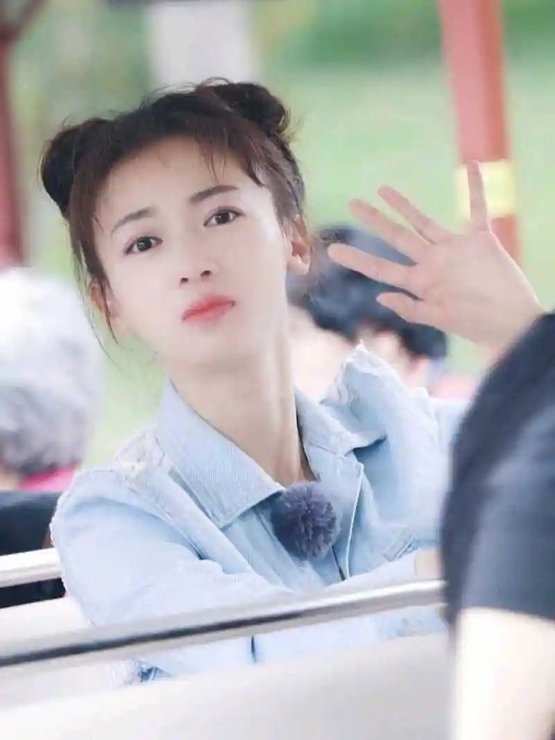 是她～就是她～可可爱爱的小哪吒!～你最喜欢哪一个?