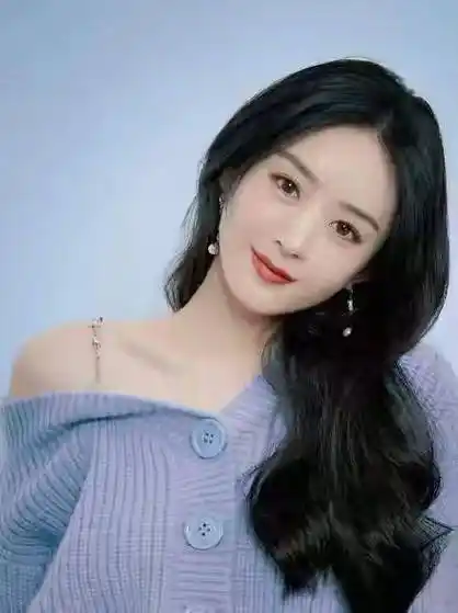 赵丽颖穿紫色露肩毛衣,歪头甜笑 气质温柔甜美,单纯可爱接地气_颖宝