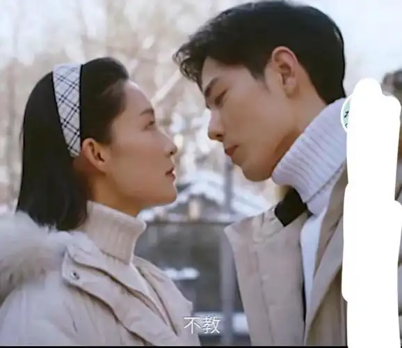 《梦中的那片海》:肖战李沁吻戏突然停了,网友急坏了_腾讯新闻