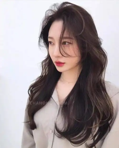 2020年流行的"云朵烫"时髦又减龄_发型