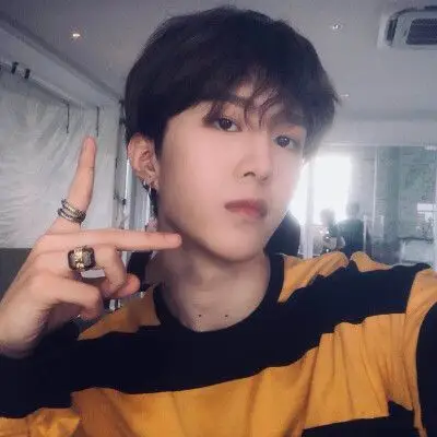 欲· 范丞丞 · 头像