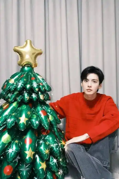 马思纯抢戏?黄轩忙刷脸?_资源_实力