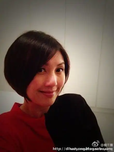 最新爆料:杨千嬅顺利产子老公微博报喜取名rmb(图)