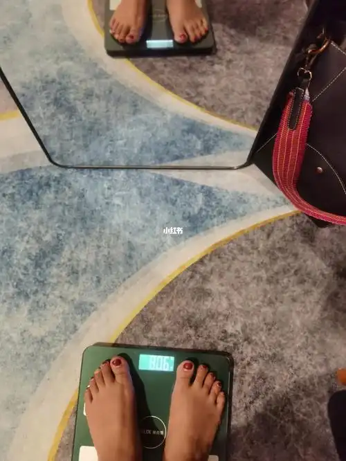 身高160体重160斤穿搭