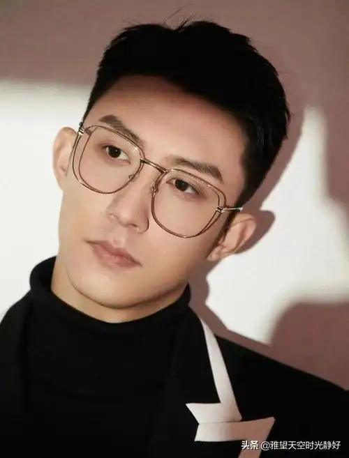 盘点国内男明星眼镜杀高清集第二弹 这些禁欲系男神哪个是你的菜