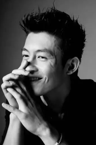 【组图】陈冠希公开恋情后晒大尺度照片:6月6日一起约炮,陈冠希晒与