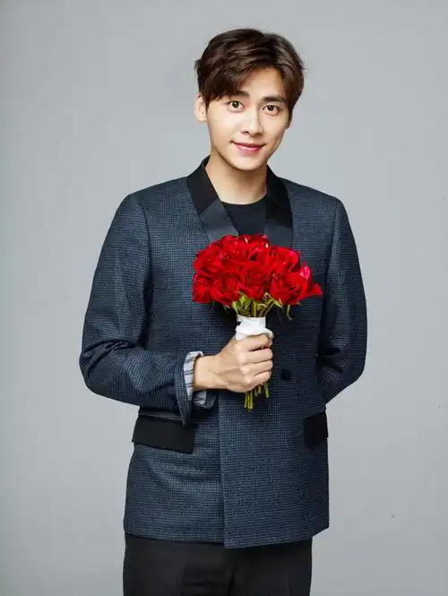 9793s 38363535363035323692祝峰峰@李易峰