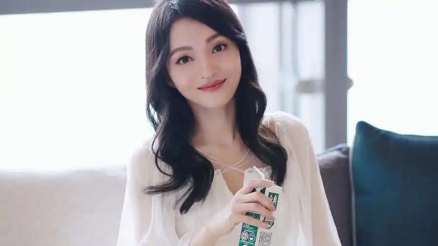 张韶涵:隐形的翅膀