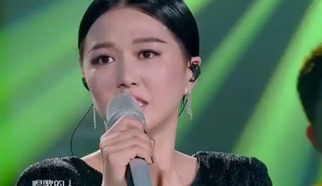 谭维维一首《乌兰巴托的夜》震撼全场,不愧为国家级唱将!