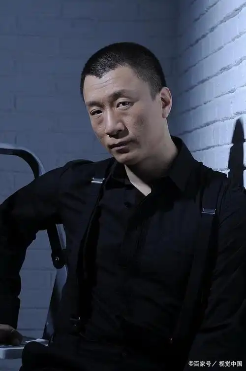 冯小刚:我真不想多说,孙红雷黄渤参加那么多综艺,是演员的耻辱