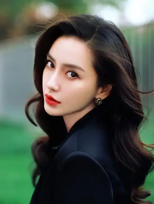 离婚后的杨颖,如今又被爆出丑闻,网友:还好黄晓明及时抽身_深圳热线