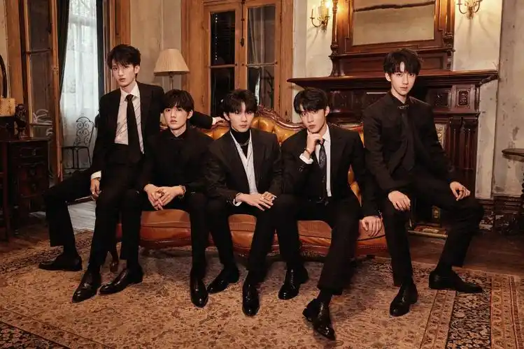 tnt时代少年团贺峻霖东方风云榜 - 堆糖,美图壁纸兴趣社区