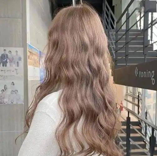 长发的水波纹卷发 | 气质变女神!_发型