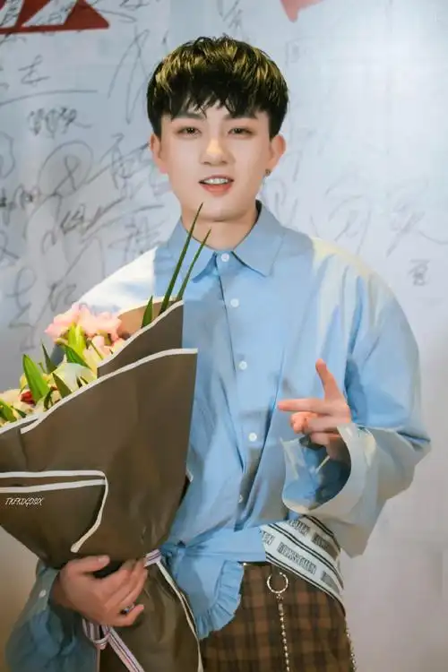 阳光很好风也温柔 歌曲动人但更多的开心来自于与你相遇@张晓钰dawn