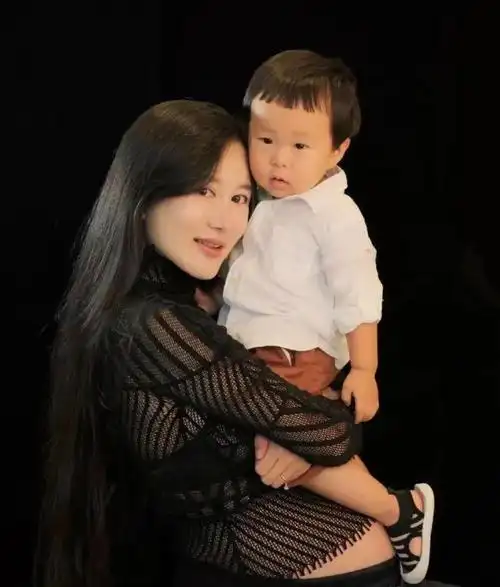 杜星霖手段竟然如此高明|杨幂|樊馨蔓|电影导演|新闻女王_网易订阅