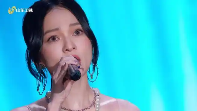 张韶涵还是十八岁的样子##山东春晚