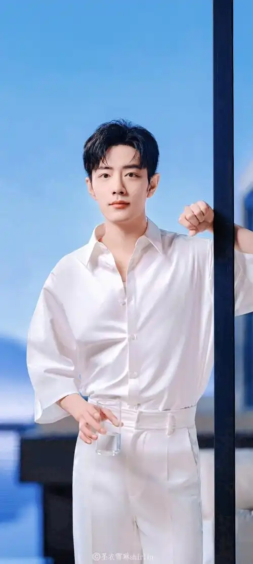 肖战工作室周末放饭