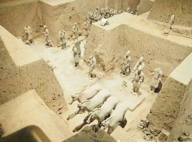 1987年西安一小伙盗走3个兵马俑头被判死刑他卖了多少钱