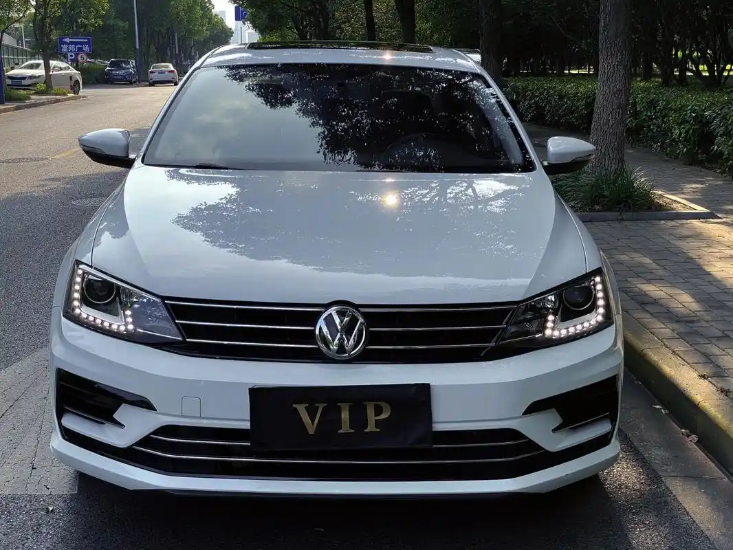 大众 速腾 2018款 280tsi dsg熠动版 19年上牌6万多公里,1.