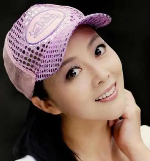 回顾演员梁丽从当红女星到通缉犯多年过去她过得怎样