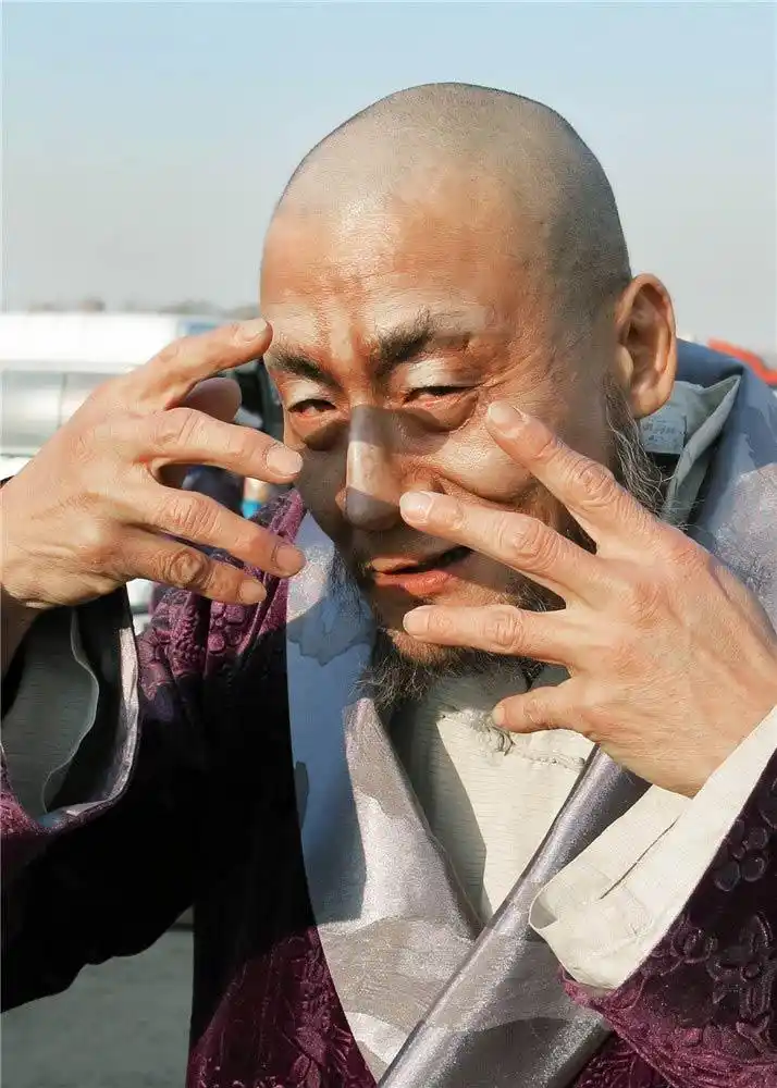 《威虎山》票房井喷破六亿 梁家辉座山雕造型卖萌(组图)