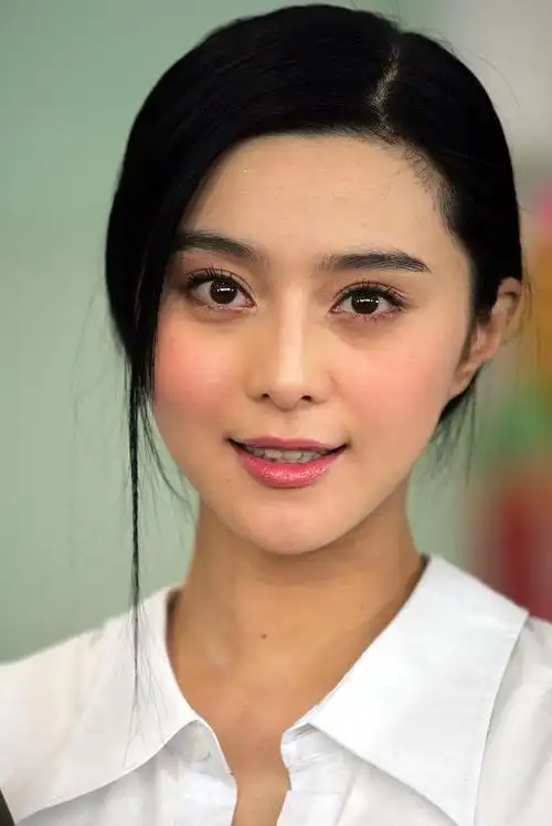 原创范冰冰现如今休重80斤重a4腰修长美腿解决微胖女神的标识