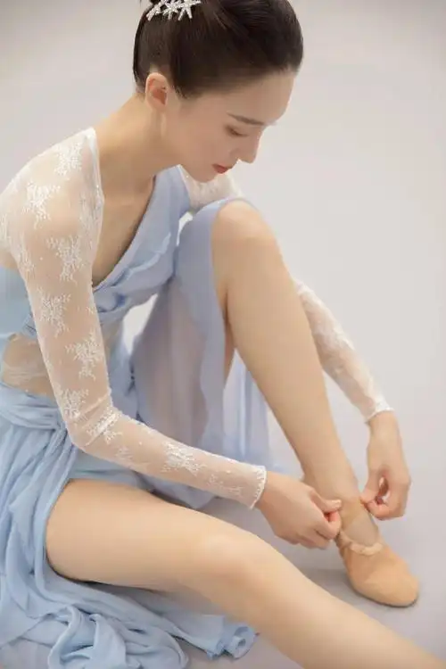 金晨告诉你:爱跳舞的人,气质不会差