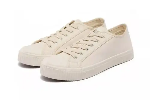 你穿的每一双鞋都在出卖你